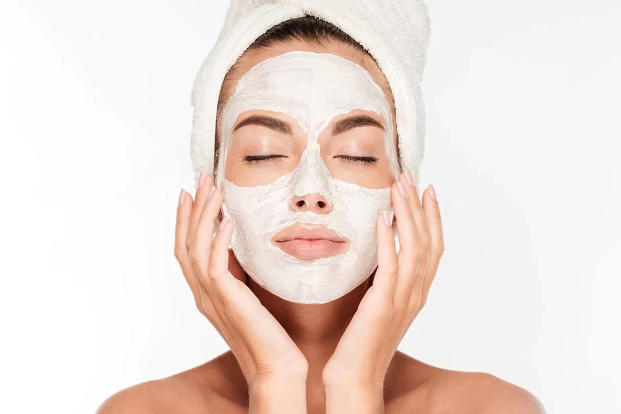 From Acne-Prone to Dry Skin: Facials That Transform Your Glow